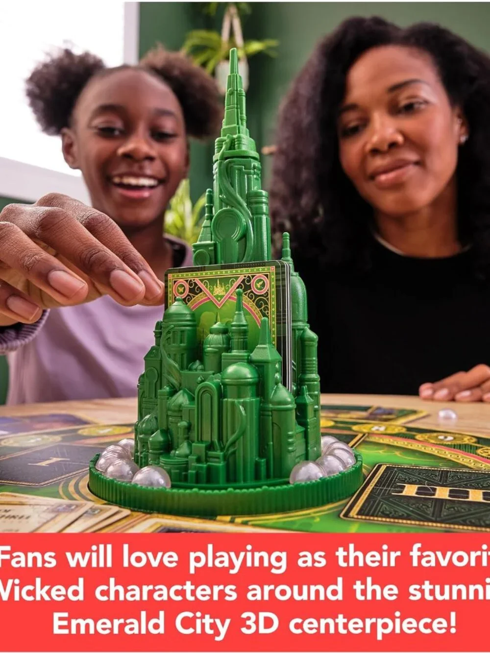 Wicked: The Game, Board Game Based on the Movie Wicked - NEW